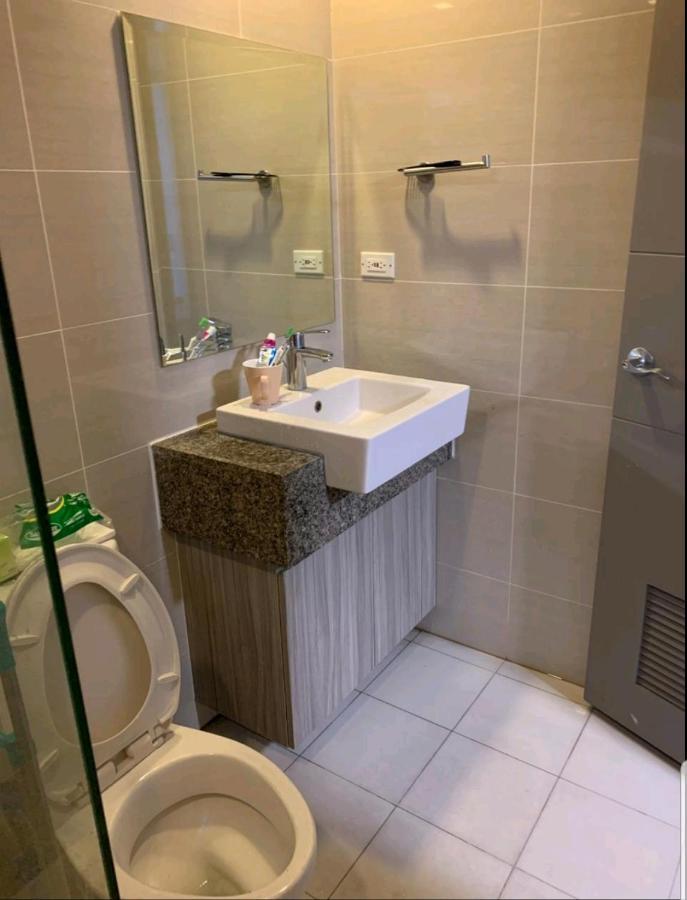 One Uptown Residence Taguig Kültér fotó