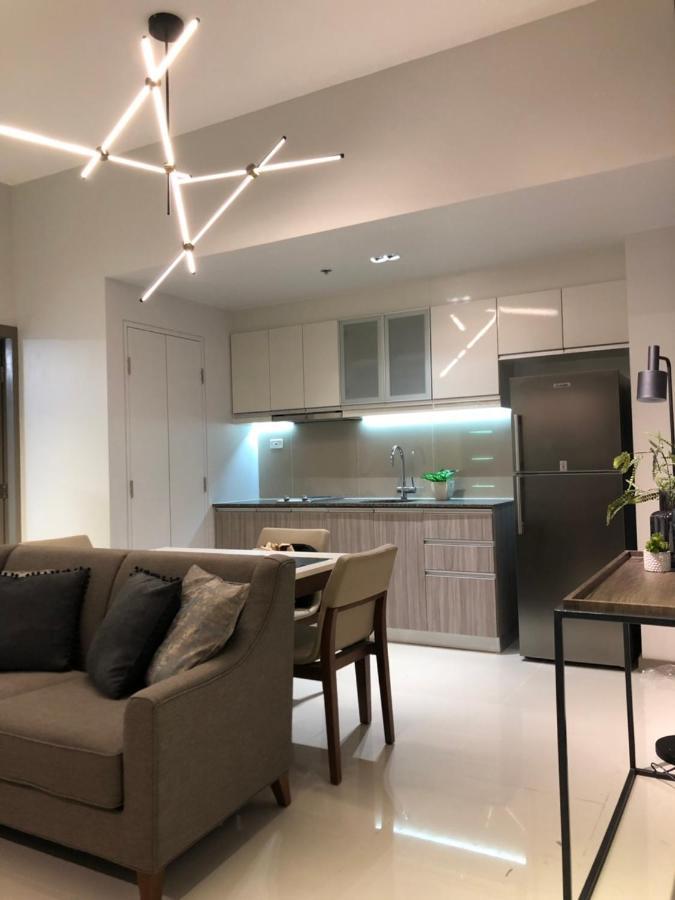 One Uptown Residence Taguig Kültér fotó