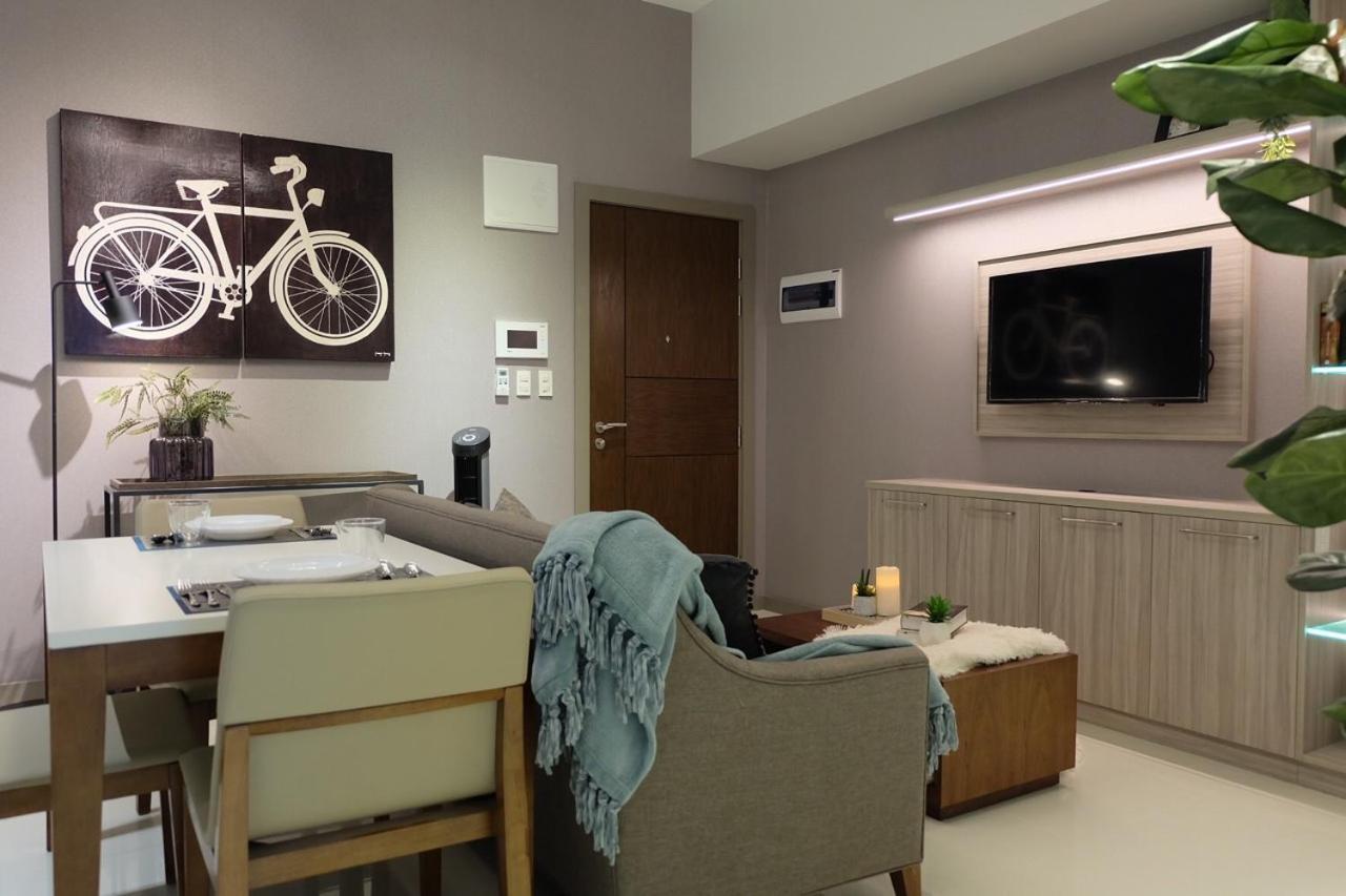 One Uptown Residence Taguig Kültér fotó